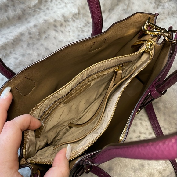 Michael Kors Mercer handbag - Picture 4 of 7